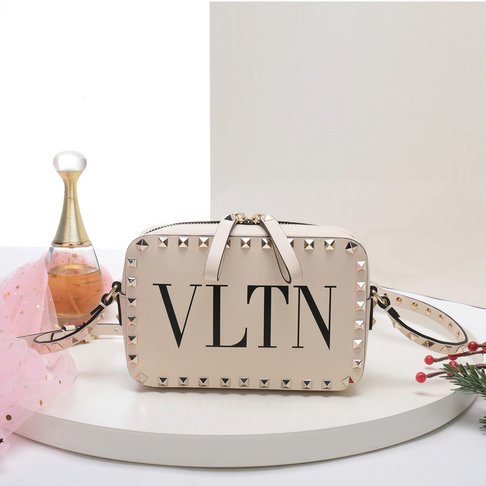 2018 S/S Valentino Rockstud Camera Bag in Ivory VLTN Print Calf Leather