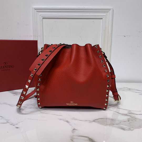 2020 Valentino Small Rockstud Bucket Bag in Red Grainy Calfskin Leather