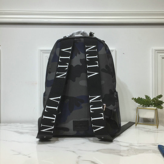 2019 Valentino Nylon Camouflage Medium Backpack Multicolor - Click Image to Close