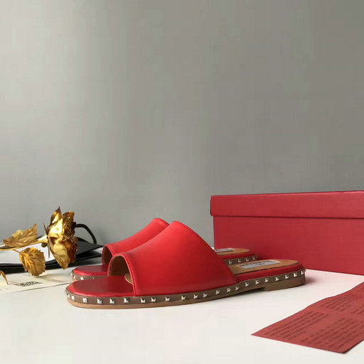2017 Summer Valentino Soul Rockstud Slide Red with micro studs on the sole