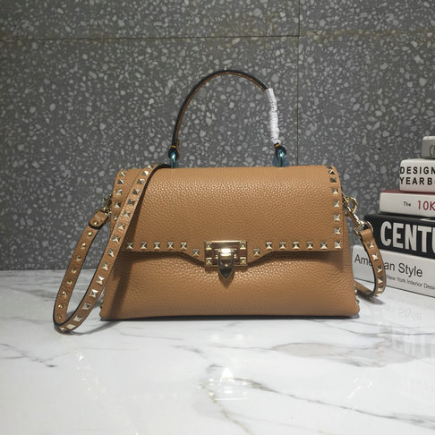 2019 Valentino Rockstud Handbag in Grain Calfskin Leather - Click Image to Close