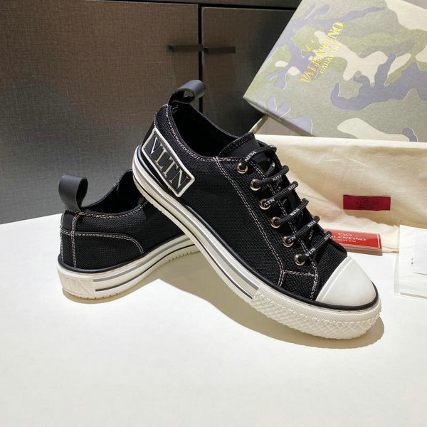 2020 Unisex Valentino VLTN Times Giggies Canvas Sneakers in Black - Click Image to Close