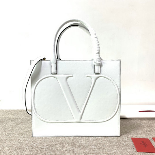 2020 Valentino VLogo Walk Tote Bag in White Calfskin Leather