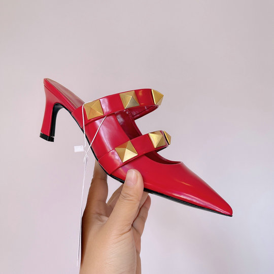 2021 Valentino Roman Stud 65mm Mule in red calfskin leather