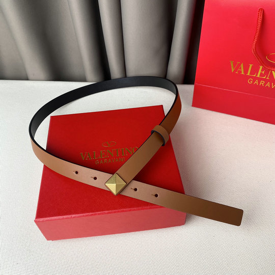Valentino One Stud Belt in Brown Calfskin Leather
