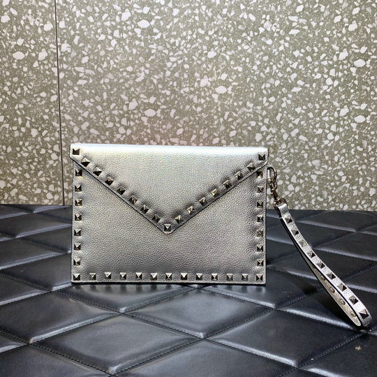 2023 Valentino Rockstud Calfskin Pouch in Silver - Click Image to Close