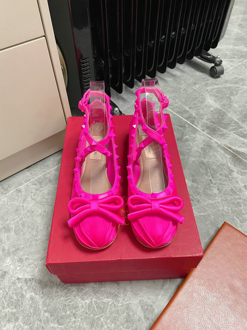 2023 Valentino Rockstud Satin Ballerinas Pink PP with tone-on-tone studs