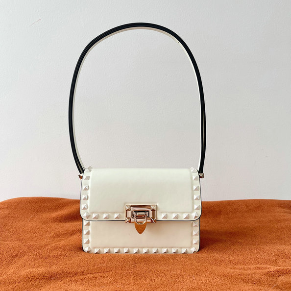 2023 Valentino Small Rockstud23 Shoulder Bag in Ivory Smooth Calfskin - Click Image to Close