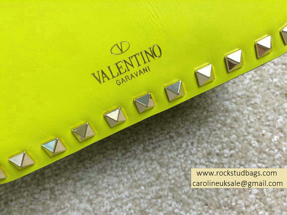 Valentino Rockstud Crossbody Bag in Yellow - Click Image to Close