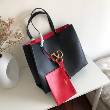 2019 Valentino Large E/W Vring Shopping Tote in Black [0090A] - $256.96 ...